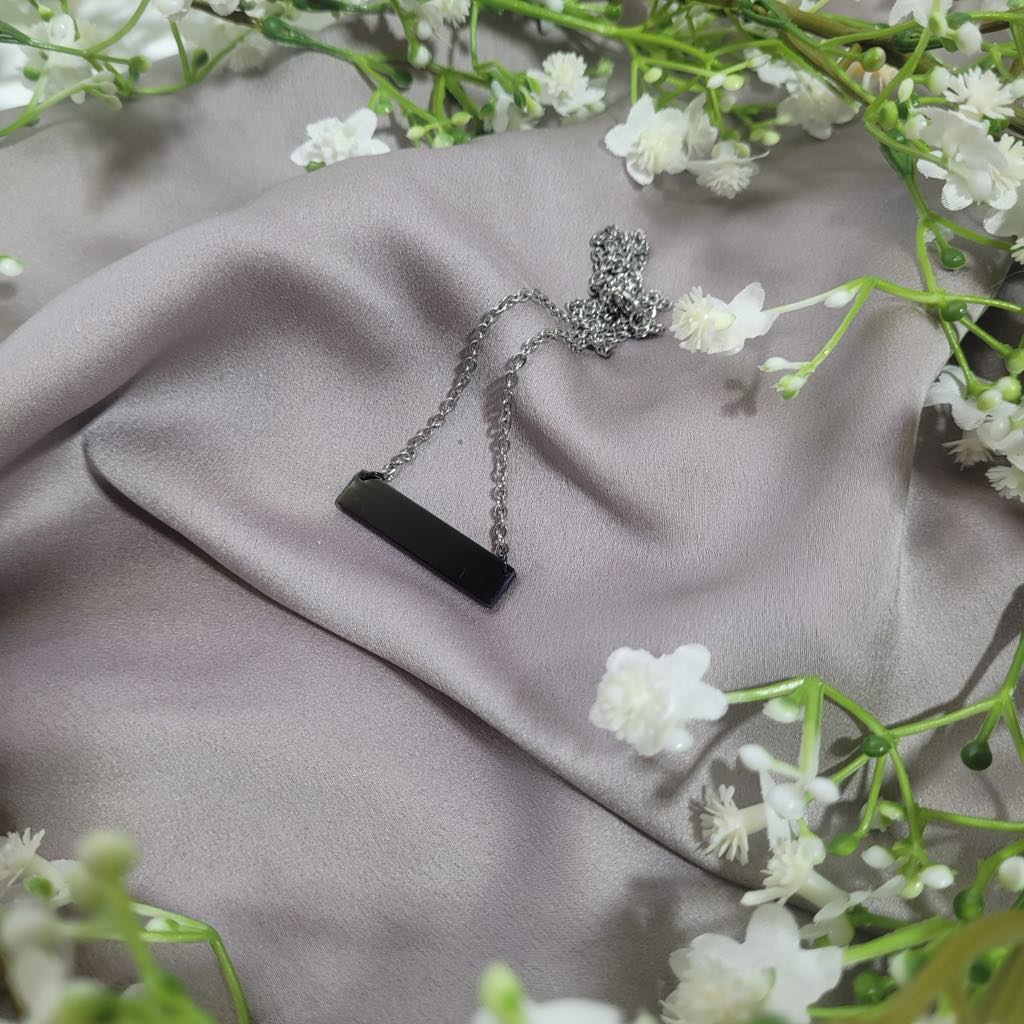 Engravable Bar Necklace